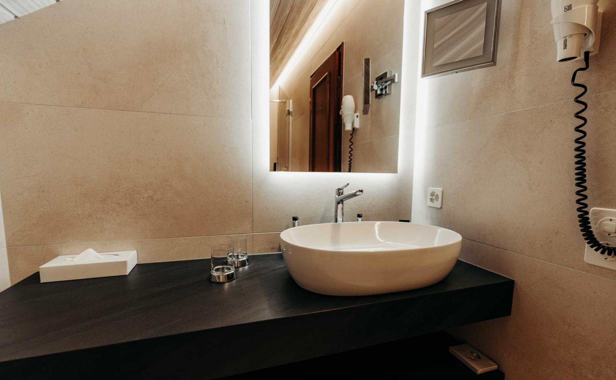 Romantik Hotel Castello Seeschloss أسكونا المظهر الخارجي الصورة